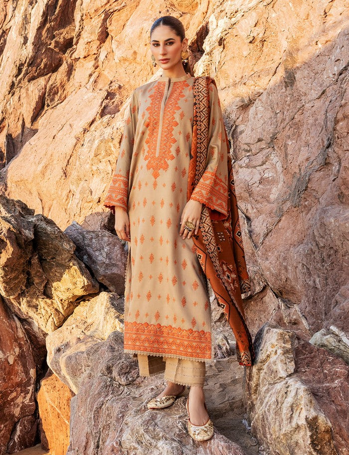 ZAINAB CHOTTANI WINTER SHAWLS'23