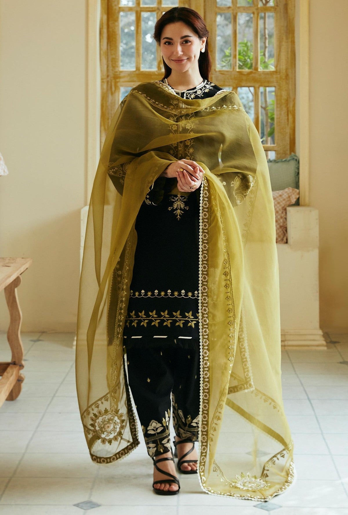 COCO BY ZARA SHAHJAHAN LAWN'24