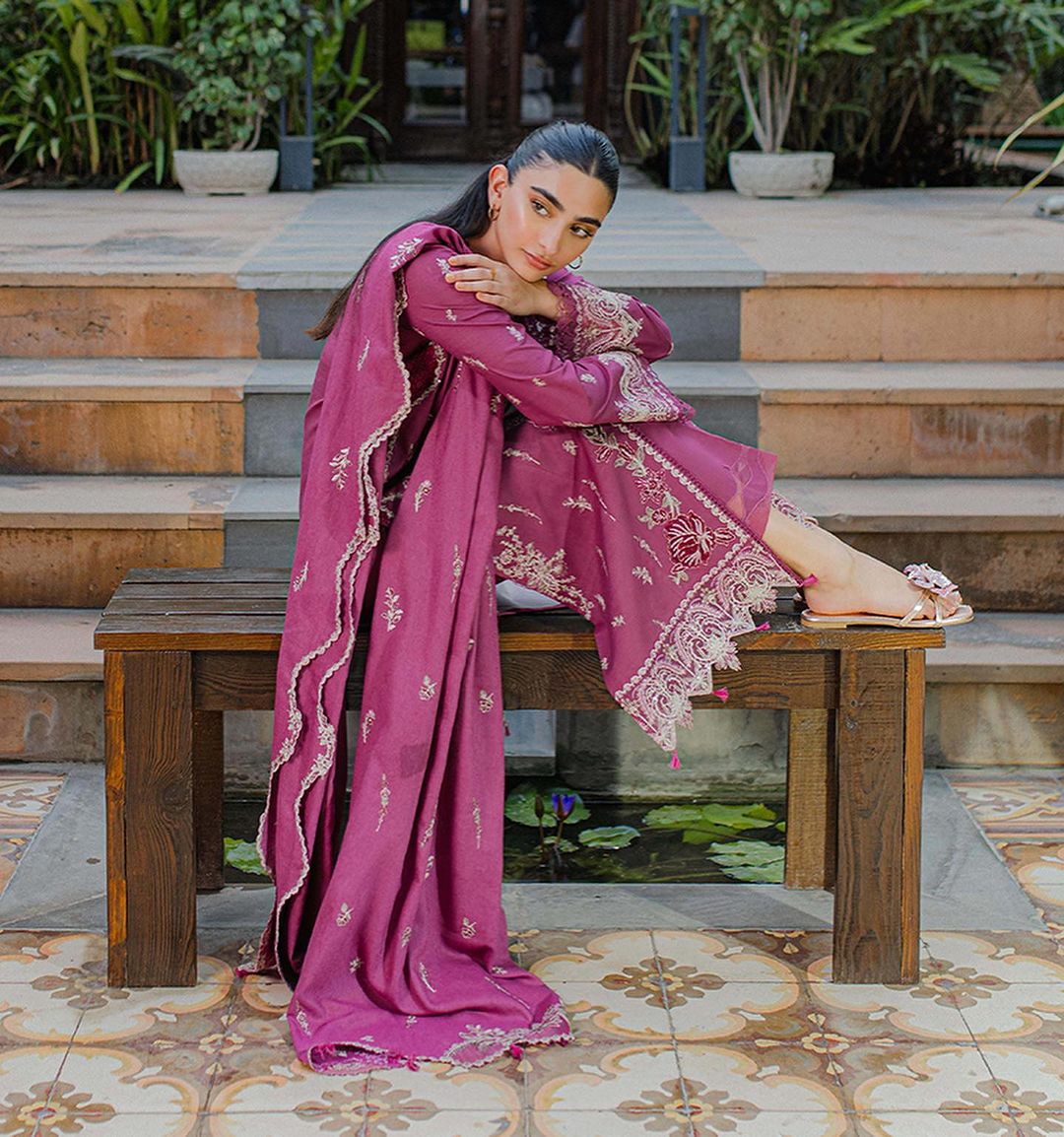 Qalamkar Qline Linen Collection'23