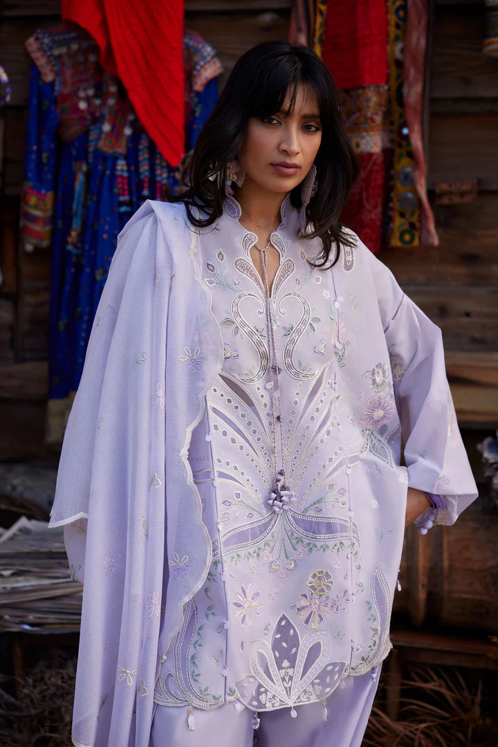 ZAHA LAWN '26 - 10 B