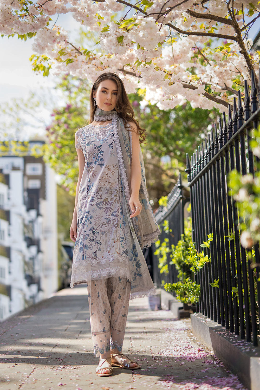 SOBIA NAZIR BASICS '25 - 06 B