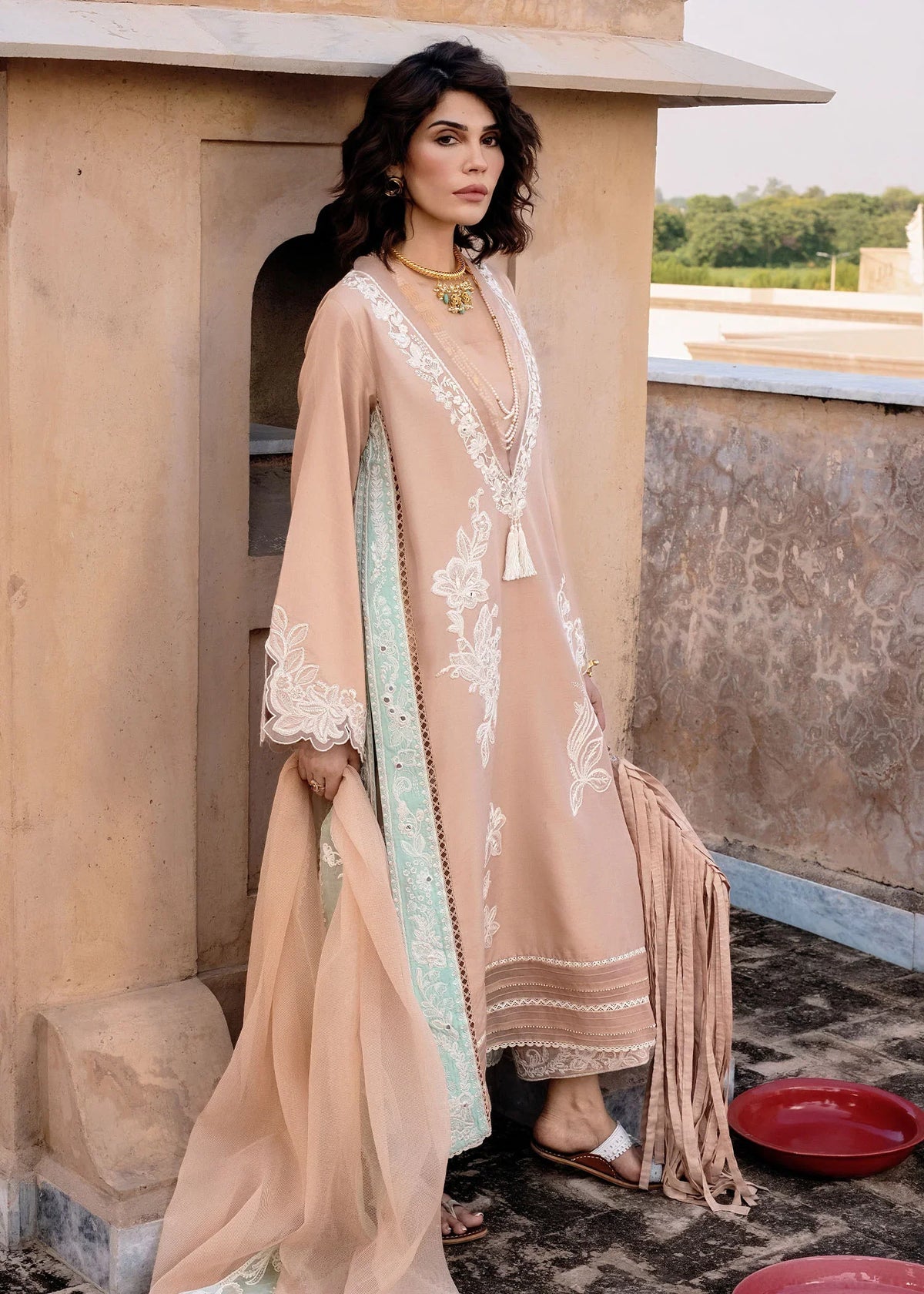 CRIMSON WINTER PRET '25 - 02