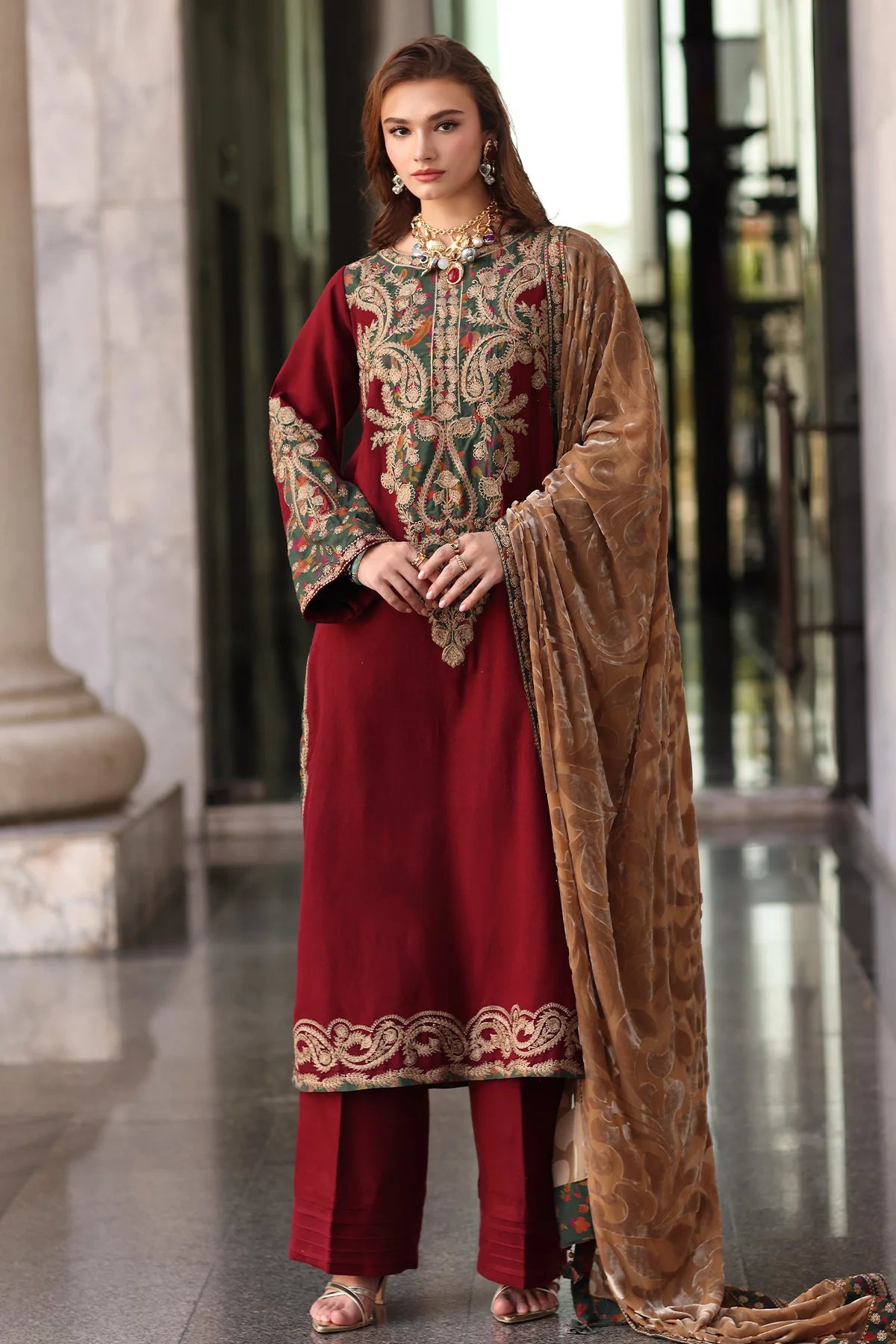 CHARIZMA POSHIMA '25 - 20