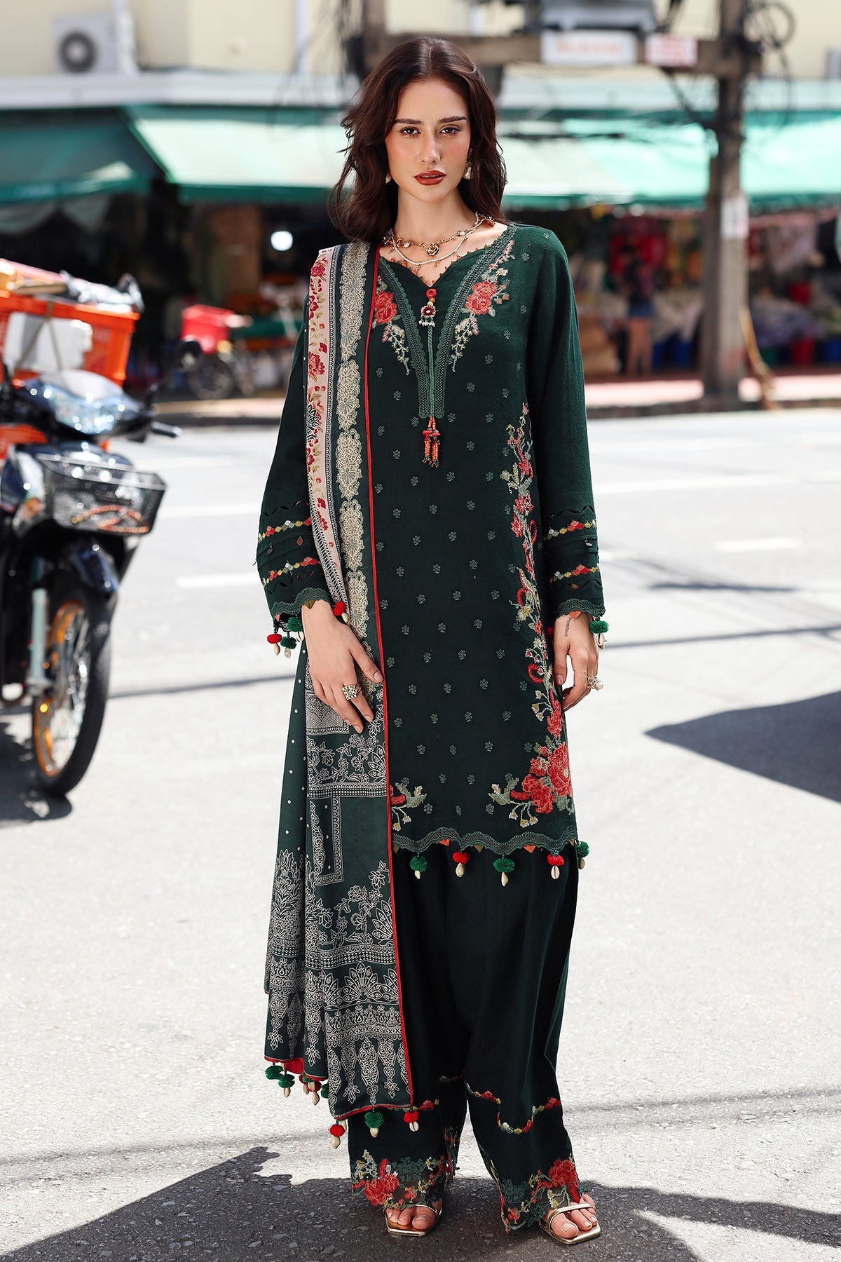 CHARIZMA POSHIMA '25 - 04