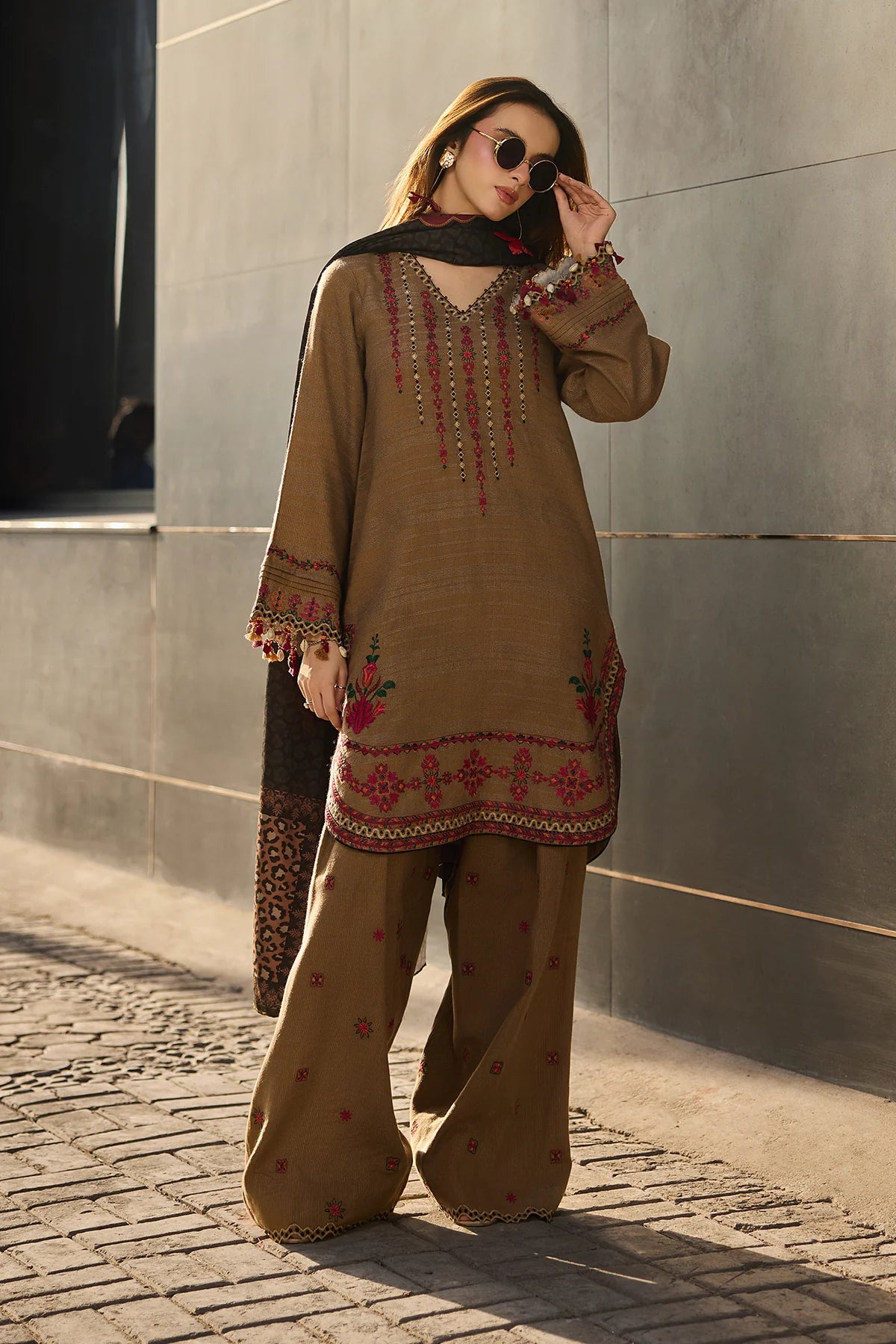 CHARIZMA POSHIMA '25 - 11